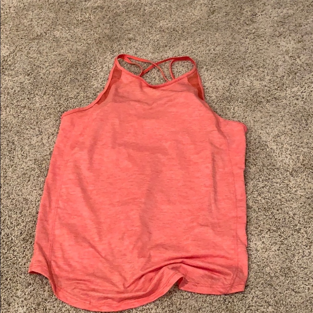 Women’s athletic top